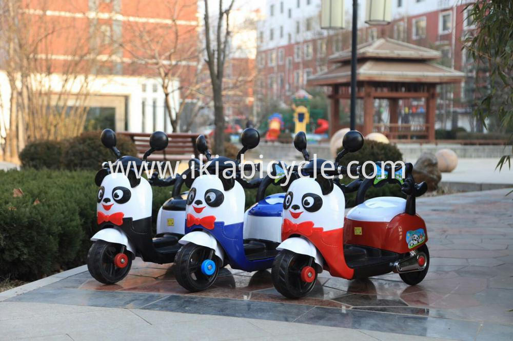 Àwọn Ọmọdé Àwọ̀ Mẹ́ta Electric Tricycle